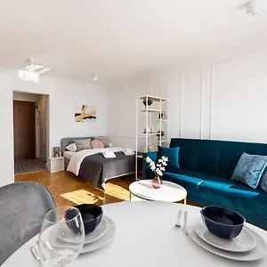 Apartament Metro Dworzec Gdański Elegant Studio, Warszawa
